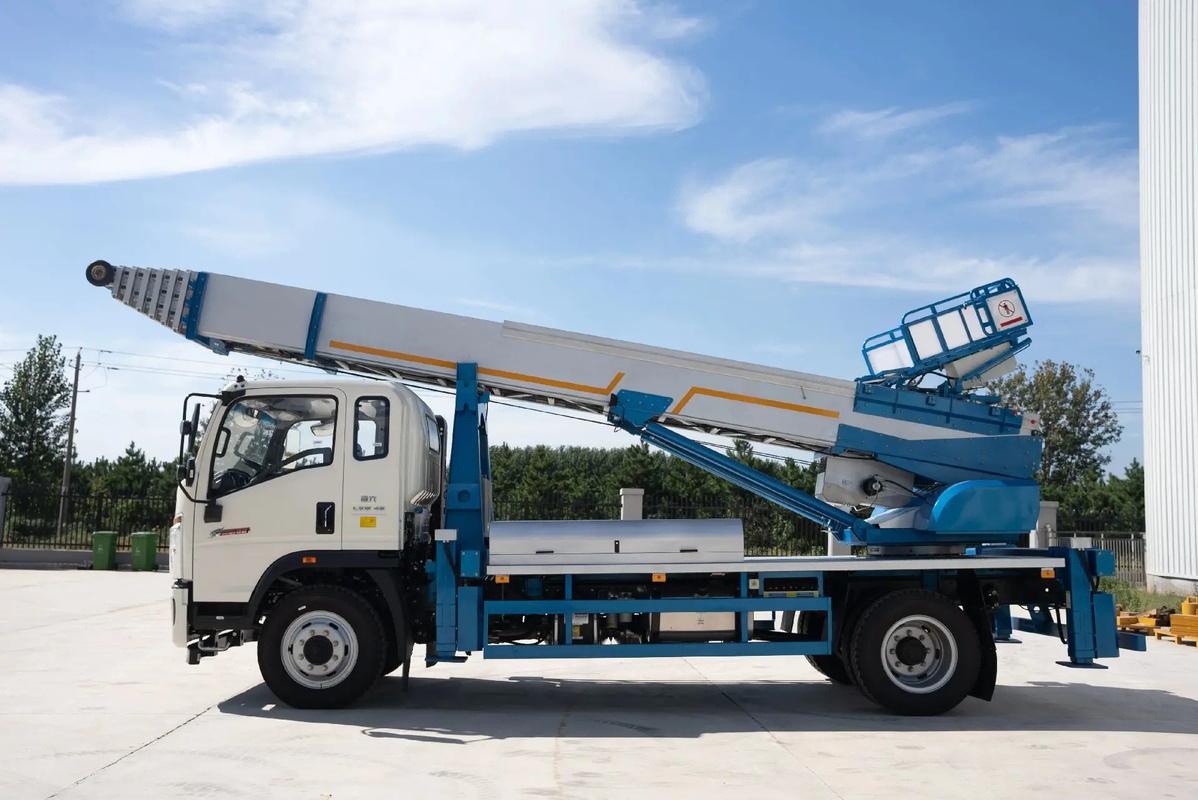 莒南云梯上料车租赁费用