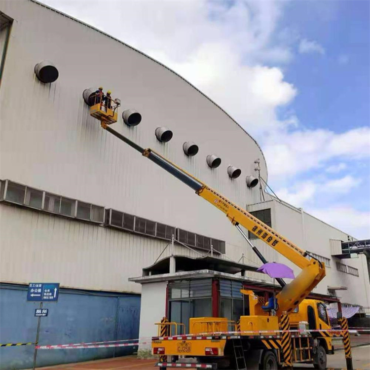 莒南高空作业车出租服务：专业广告牌安装解决方案